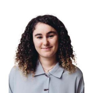 Ein Bild von Esther Vynograd, auf dem sie nett in die Kamera lächelt